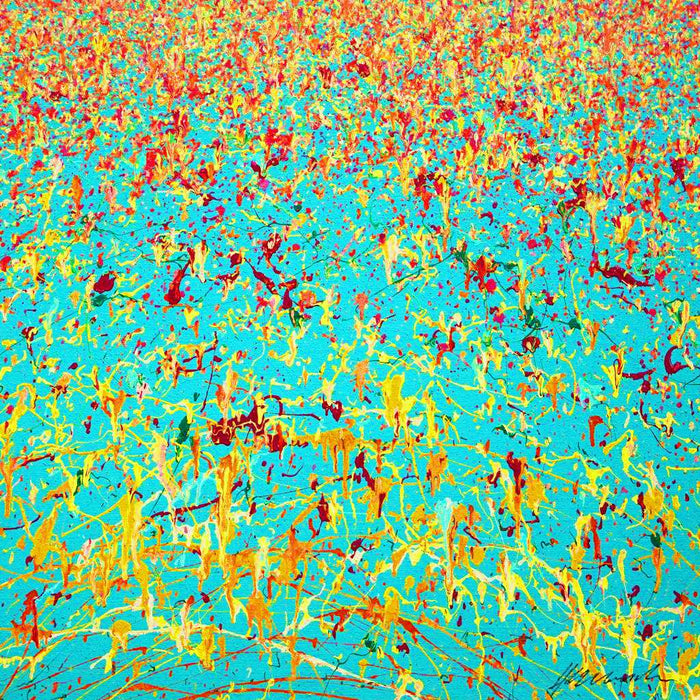 Abstrakte Kunst in Blau mit farbiger Sprenkelstruktur, Claim 153, Acryl und Lack auf Leinwand, 100 × 110 cm, zeitgenössische abstrakte Kunst, Atelier Hellbusch.