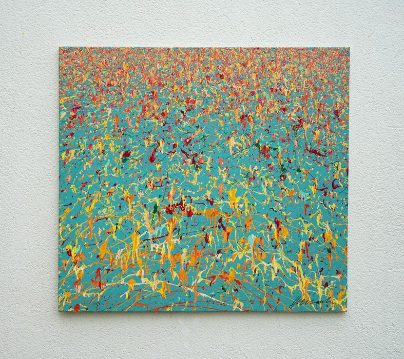 Abstrakte Kunst in Blau mit farbiger Sprenkelstruktur, Claim 153, Acryl und Lack auf Leinwand, 100 × 110 cm, zeitgenössische abstrakte Kunst, Atelier Hellbusch.
