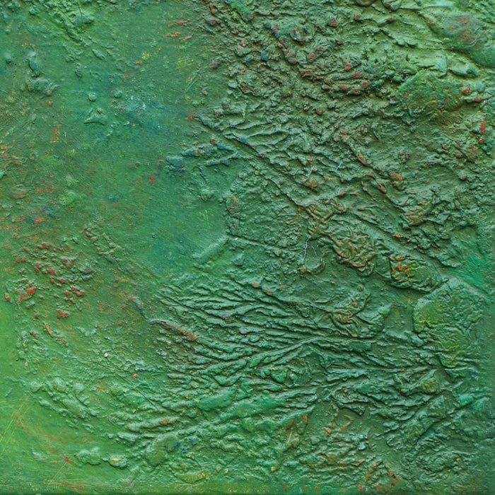 Abstraktes Gemälde „Ali“ in 20 × 20 cm, 2025, grüne Malerei mit organischen Strukturen, Acryl und Öl auf Leinwand (Nahaufnahme) – Atelier Hellbusch