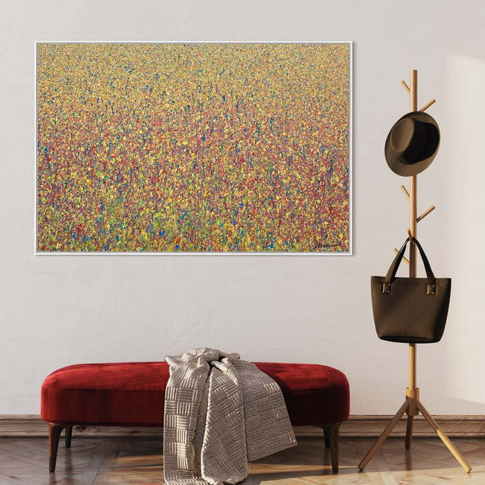 Claim 102 - Modernes Kunstwerk, großformatig und abstrakt (In Situation). Bunte Farben - insbesondere Gelb - aber auch Rot, Orange, Grün, Weiß und Blau sowie deren Vermischungen ergeben ein organisches Feld. Der Verlauf ist oben eher punktartig. Nach unten hin immer länger (Farbstriche) . Die moderne Malerei erinnert an Natur. ARTLET - Atelier Hellbusch.