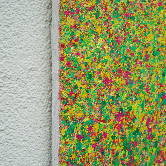 Abstrakte Kunst in leuchtendem Pink, Grün und Gelb – Claim 138 (Seitenansicht), Originalgemälde 80x80cm, 2025. Atelier Hellbusch.