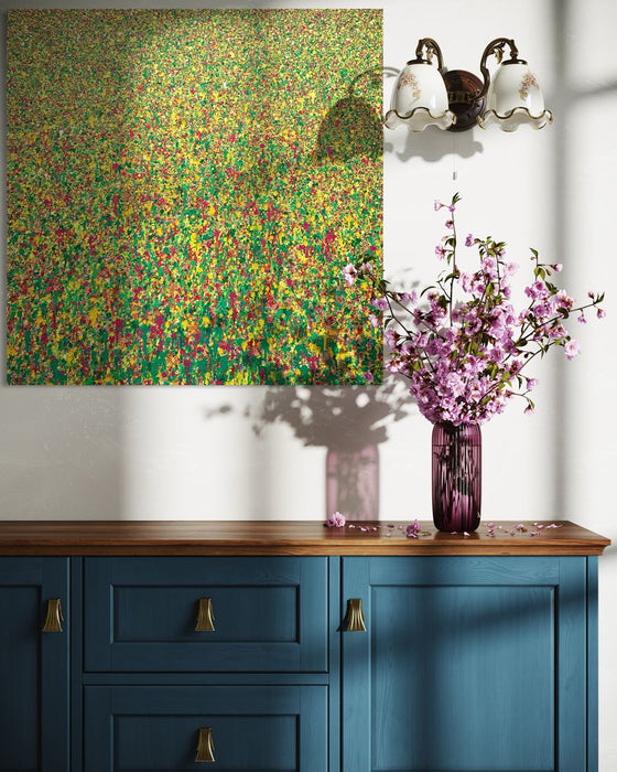 Abstrakte Kunst in leuchtendem Pink, Grün und Gelb – Claim 138 (In Situation), Originalgemälde 80x80cm, 2025. Atelier Hellbusch.