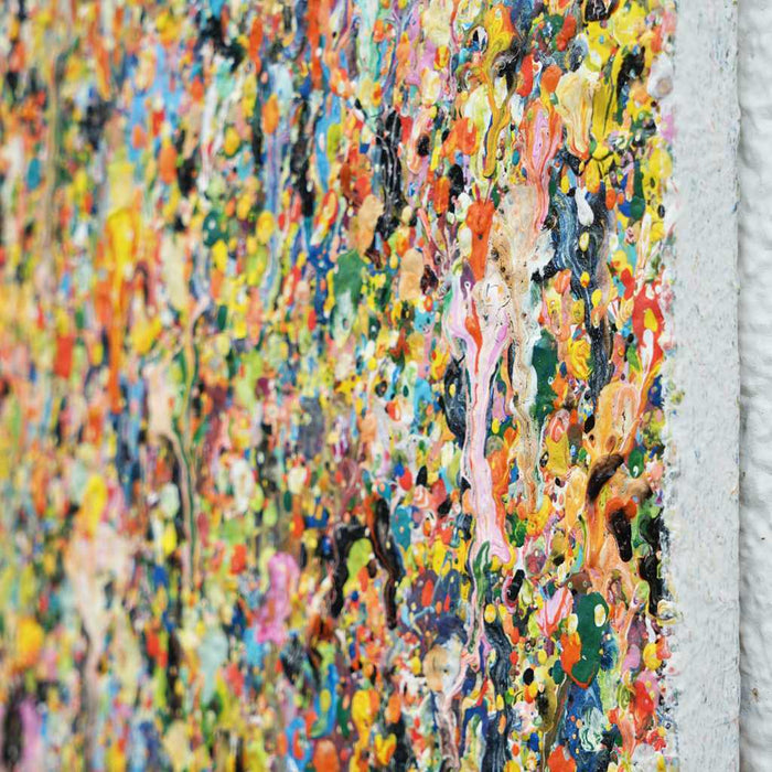 Buntes abstraktes Acrylgemälde (Seitenaufnahme) auf kleiner Leinwand von Mark Hellbusch – Claim 143, 40x30 cm, 2019