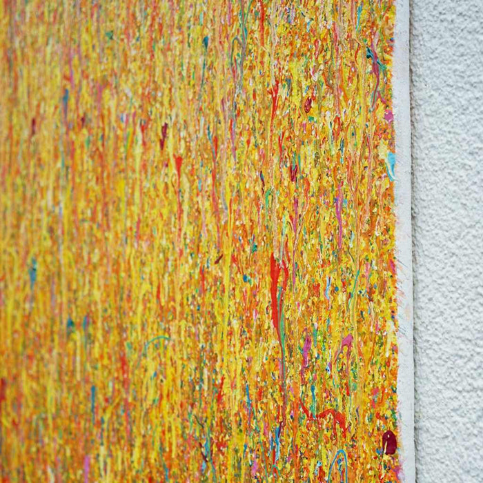 Großes abstraktes Gemälde mit Farbspritzern in Gelb, Orange, Türkis und Pink – Mark Hellbusch – Claim 152 (Nahaufnahme) – 125x150 cm – Originalkunstwerk 2025