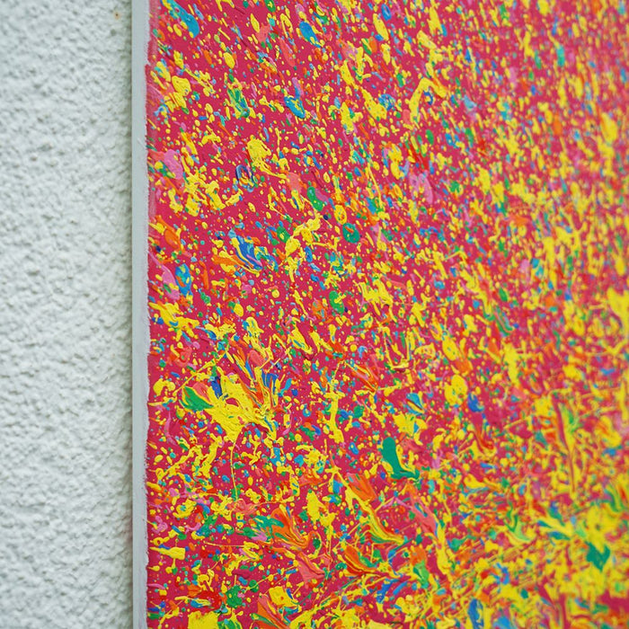Abstrakte Kunst „Claim 175“ (Seitenperspektive) mit intensiver Farbstruktur in Rot und Gelb, Mischtechnik auf Leinwand, Atelier Hellbusch
