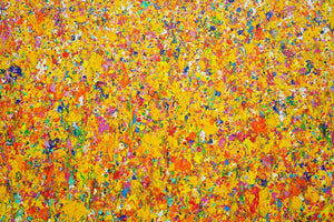 Claim 100 - Zeitgenössische Malerei auf Leinwand 110 x 150 cm. Bunte Farben - insbesondere Orange, Rot, Weiß und Gelb aber auch Grün und Blau sowie deren Vermischungen ergeben ein organisches Feld. Der Verlauf der Farben ist oben eher punktartig, nach unten hin strichartig. Nahaufnahme. ARTLET - Atelier Hellbusch.