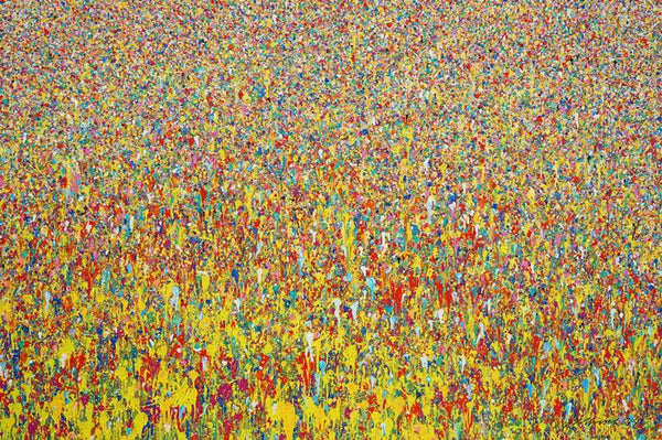 Abstraktes Gemälde von Mark Hellbusch (100x150 cm) mit warmen und bunten Farben. Die dynamische Komposition besteht aus leuchtenden Gelb-, Rot-, Blau- und Grüntönen, die eine lebendige, texturierte Oberfläche schaffen, die an ein blühendes Feld erinnert. ARTLET - Atelier Hellbusch