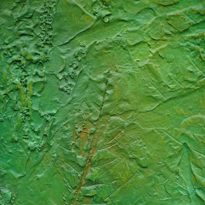 Abstraktes Gemälde „Edward“ (90 × 90 cm, 2022, Ausschnitt) – grüne zeitgenössische Malerei mit organischen Strukturen und Tiefe auf Leinwand. Atelier Hellbusch