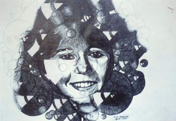 Irmhild – Bleistiftzeichnung A3, Porträt einer Frau mit geometrischen Kreisen, Jugendwerk 1987, Atelier Hellbusch.