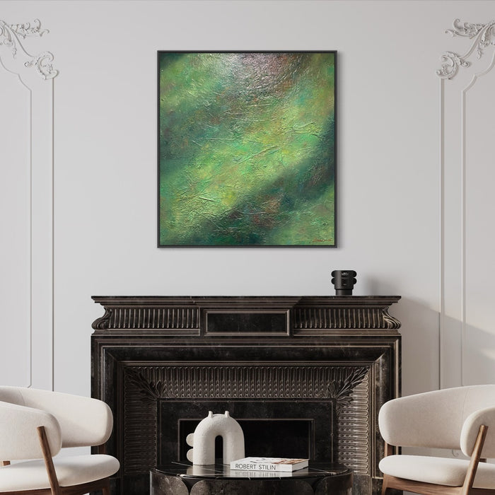 Abstraktes Gemälde „Martina“ (110 × 100 cm, 2022) – moderne grüne Malerei auf Leinwand mit organischen Strukturen und tiefer Farbwirkung (in situ). Atelier Hellbusch