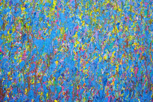 RE3 ist ein Kunstwerk bestehend aus zwei "Organic Grounds". Viele helle bunte Farbpunkte verwandeln sich nach unten hin in Farbstriche. Sie werden in ihrer Farblichkeit auch kräftiger: Gelb, Blau, Violett und Grün sind zu sehen. Die aufeinander geklebte Bilder sind beide weiß eingerahmt. Experimentelle Kunst (Nahaufnahme). ARTLET | Atelier Hellbusch