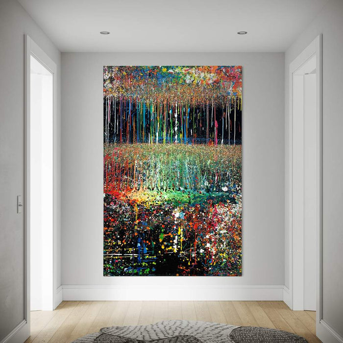 Abstraktes Gemälde „RE 13“ (in Situation) auf schwarzem Hintergrund mit bunten Farbspritzern, 180x120 cm, aus der Kollektion „Reste eines Experiments“. Künstler Mark Hellbusch