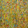 RE3 ist ein Kunstwerk bestehend aus zwei "Organic Grounds" (Nahaufnahme). Viele helle bunte Farbpunkte verwandeln sich nach unten hin in Farbstriche. Sie werden in ihrer Farblichkeit auch kräftiger: Braun, Gelb, Orange, Ocker und Blau sind zu sehen. Die aufeinander geklebte Bilder sind beide weiß eingerahmt. Zeitgenössische Kunst. ARTLET - Atelier Hellbusch
