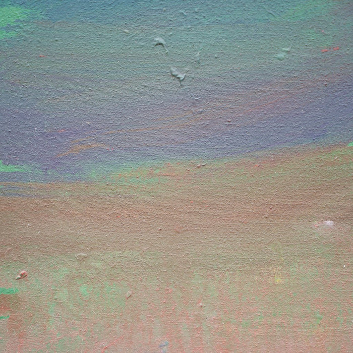 Abstraktes Gemälde „RE 30“ von Mark Hellbusch, Öl auf Leinwand, 40 × 30 cm, grüne Grundfläche mit horizontal geschichteten Blau-, Grau- und Erdtönen, reduzierte experimentelle Oberfläche (Ausschnitt).