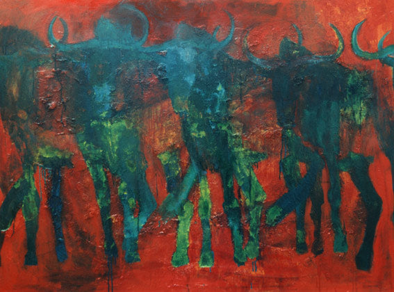 Redwind and Wildebeests – Ölmalerei 2003, Herde von Gnus in Blau und Grün vor rotem Hintergrund, expressive Tierdarstellung in fossiler Technik, Atelier Hellbusch.