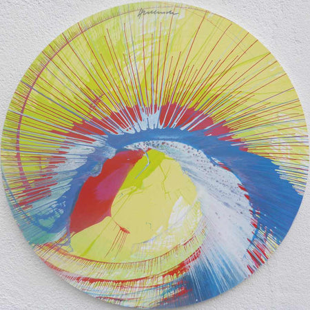 Rundes Gemälde „Splash 17“ in Blau, Gelb und Rot, abstrakte Acrylmalerei mit strahlenförmigen Linien, dynamische Farbexplosion auf rotierender Leinwand, Atelier Hellbusch