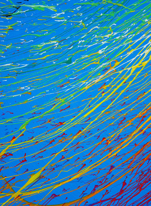 "Splash 65" (Ausschnitt), ein rundes Gemälde mit einem Durchmesser von 120 cm, zeigt eine lebendige Mischung aus blauen, roten, gelben, grünen und weißen Farbspritzern, die Dynamik und Eleganz vereinen. Kunstwerk des Atelier Hellbusch.