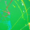 'Splash 68' (Ausschnitt)– Buntes abstraktes Gemälde auf grünem Hintergrund, ideal als Dekoration für Zuhause, von Mark Hellbusch.
