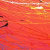 Rundes, modernes Gemälde "Splash 76" (Ausschnitt) in leuchtendem Rot mit dynamischen weißen, gelben und blauen Linien. Einzigartige Kunst für kreative Raumgestaltung von Mark Hellbusch.