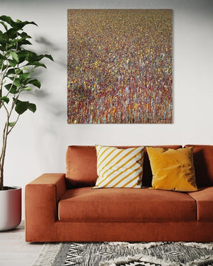 Claim 1 ist ein abstraktes Gemälde von Mark Hellbusch (120x110 cm) aus der Serie 'Organic Grounds'. Das Werk zeigt experimentelle Malerei auf Leinwand mit warmen und bunten Farben, darunter dominierende Gelb-, Rot- und Blautöne. Die dynamische, texturierte Komposition erinnert an ein blühendes Feld (in situ). ARTLET - Atelier Hellbusch