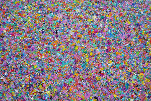Abstraktes Gemälde 'Claim 106' von Mark Hellbusch (110x100 cm), das eine moderne Landschaft in lebhaften Pink- und anderen bunten Farben darstellt. Die dynamische Textur und die dichte Farbschichtung schaffen eine beeindruckende visuelle Tiefe (Nahaufnahme).