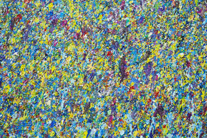 Kunstwerk 'Claim 107' (90x130 cm) von Mark Hellbusch, 2024, zeigt eine dichte, lebendige Anordnung von Farbspritzern in Blau, Gelb und Violett. Diese abstrakte Komposition erzeugt eine faszinierende visuelle Textur, die die Energie und Kreativität des Künstlers widerspiegelt (Nahaufnahme).
