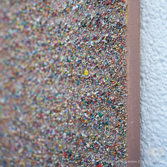 Detailreiches abstraktes Gemälde mit mineralischer Struktur, inspiriert von Verwitterung und Naturprozessen – Marsfeld CXXXIX (Seitenperspektive), Atelier Hellbusch