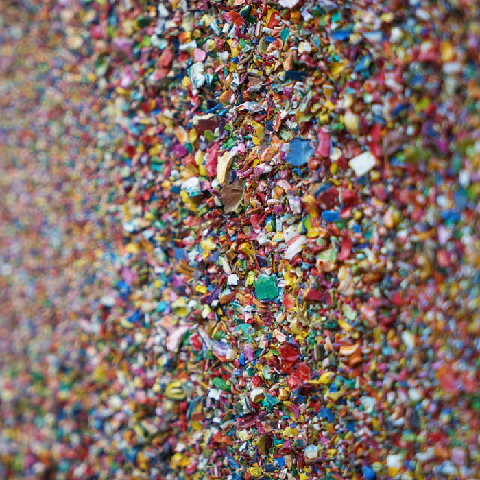 Abstraktes Gemälde „Marsfeld CXXXXI“ mit runder, zentrierter Struktur aus Farbresten auf Leinwand (30 × 40 cm, Nahaufnahme). Atelier Hellbusch