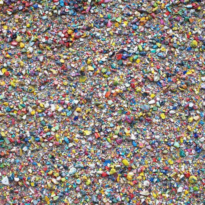 Abstraktes Gemälde „Marsfeld XCVIII“, 30x24 cm, aus bunten Farbresten mit sandiger Struktur und dichter Körnung, 2019 – aus dem Atelier Hellbusch (Nahaufnahme).