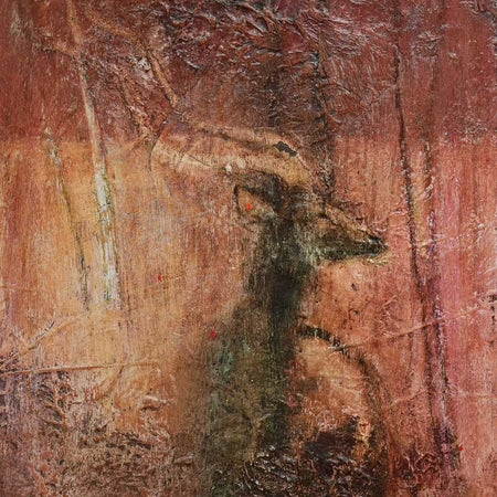 Redwind and Kudu – Ölgemälde in fossiler Maltechnik, Kudu im Wald in Rotbraun, afrikanische Tiermalerei, expressive Kunst, Atelier Hellbusch.