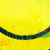 Smiley I (Ausschnitt) – rundes Gemälde mit gelbem Smiley aus der Serie Schmiertafel von Mark Hellbusch