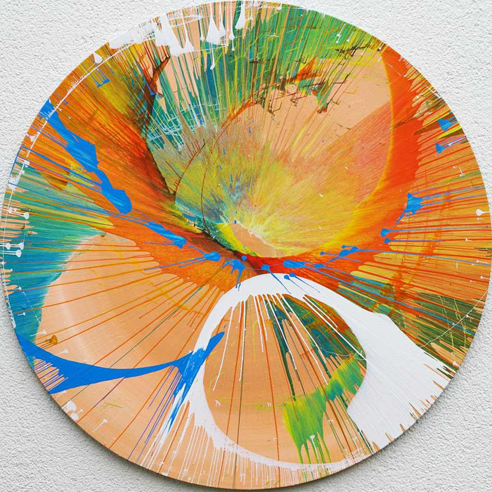Rundes Gemälde „Splash 10“ mit leuchtendem Orange, Blau, Grün und Weiß, dynamische Acrylmalerei auf rotierender Leinwand, experimentelle abstrakte Kunst, Atelier Hellbusch