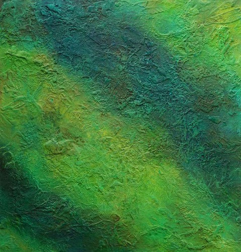 Paul | großformatige, zeitgenössische Malerei auf Leinwand zeigt eine Landschaft (125 x 130 cm) von oben. Grüne Farben ergeben eine Komposition, die sich durch hellgrüne und dunkelgrüne abstrakte Formen ergibt. Sie erinnern an Schatten eines Sturmtiefs. Die Lasuren auf dem Bild, in Verbindung mit der haptischen Grundierung, ergeben einen edlen Eindruck. Die zeitgenössische Malerei kann auch online gekauft werden. Großformatige Malerei. ARTLET | Atelier Hellbusch.